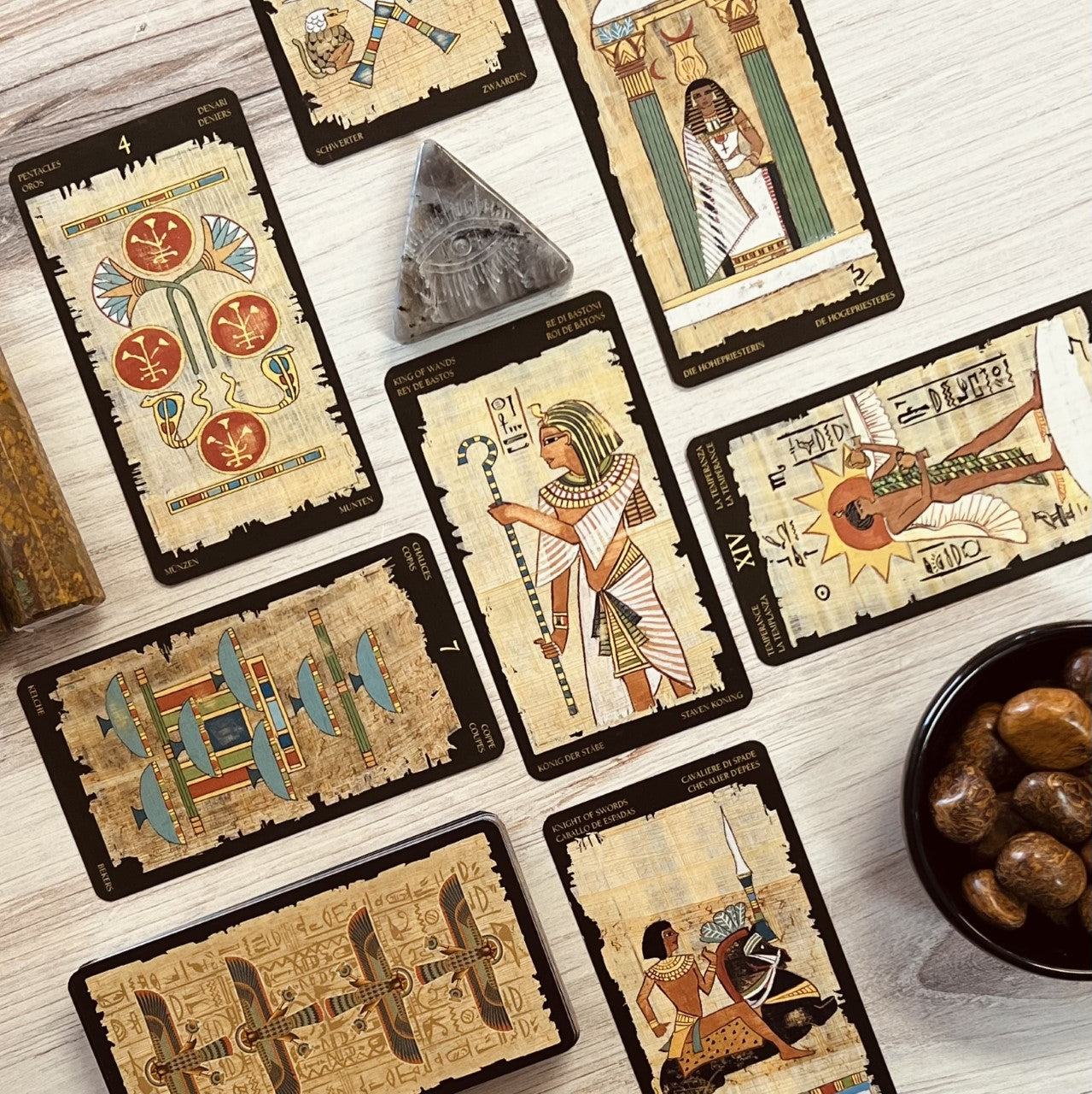 Egyptian Tarot by Lo Scarabeo