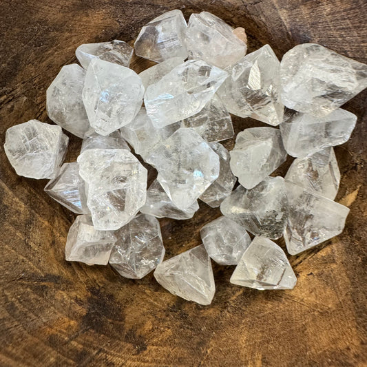 Apophyllite point