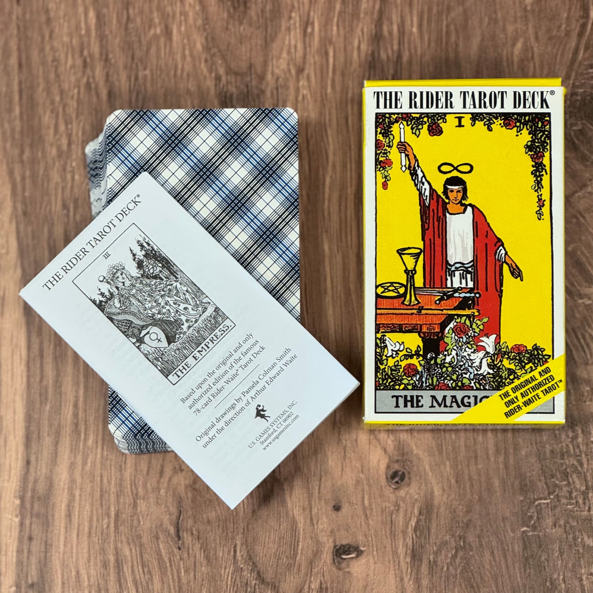 Ritder waite tarot deck 78 cards with small booklet