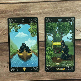 Black Cats Tarot Deck by Maria Kuara and Lo Scarabeo - The Mystical Moon