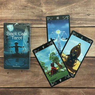 Black Cats Tarot Deck by Maria Kuara and Lo Scarabeo - The Mystical Moon