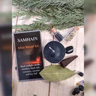 Samhain Mini Ritual Kit with obsidian and bay leaf