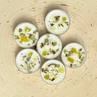 Money Spell Tea Lights with Cinnamon, Jade Crystals, and Bay Leaves – Tonka & Oud Fragrance - The Mystical Moon Online Store