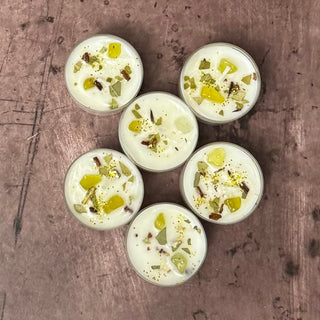 Money Spell Tea Lights with Cinnamon, Jade Crystals, and Bay Leaves – Tonka & Oud Fragrance - The Mystical Moon Online Store