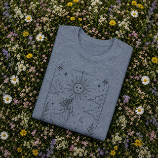 The Dreamer Tarot T-Shirt - The Mystical Moon