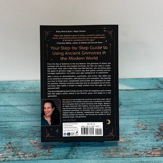 The Seeker's Guide to Grimoire Magic by Dee Norman - The Mystical Moon Online Store