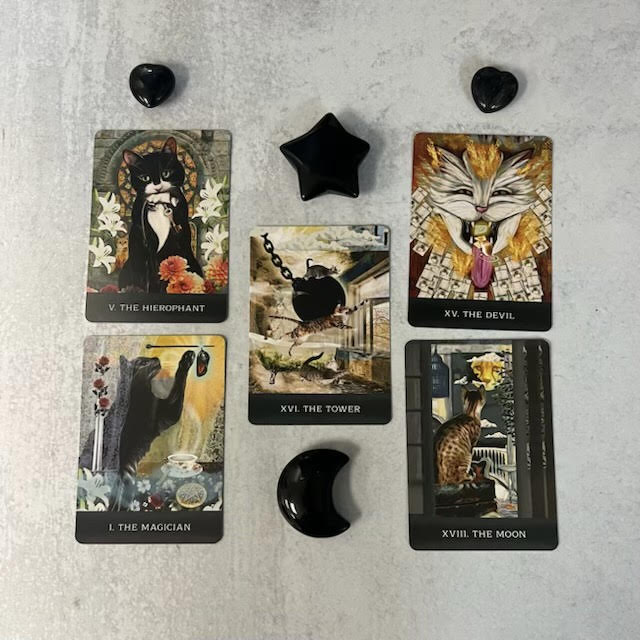 Grimalkins Tarot deck with black crystals